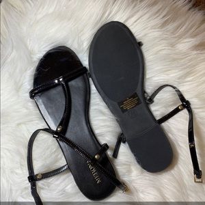 Women sandals